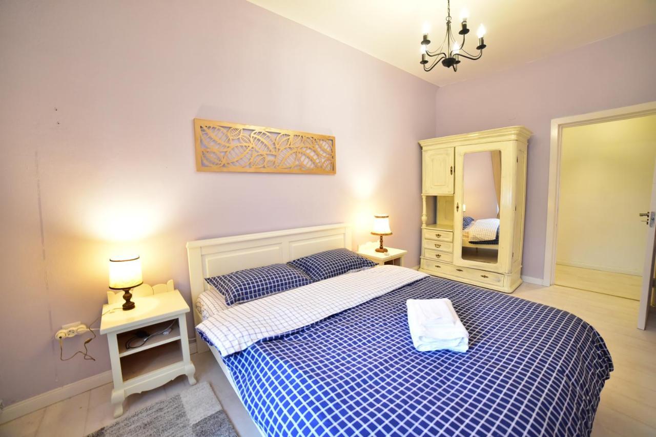 Flh - Anna'S Guest House Sibiu Bagian luar foto