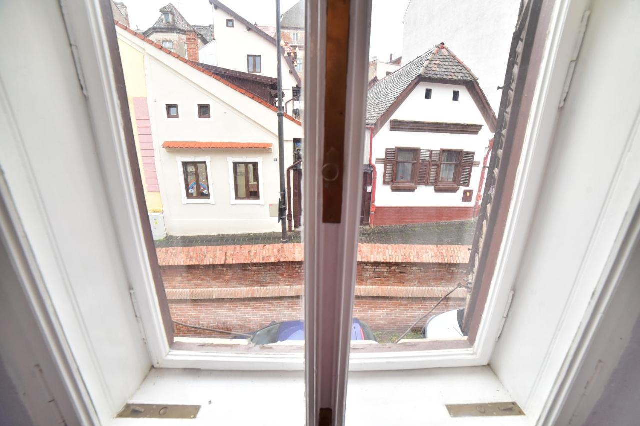 Flh - Anna'S Guest House Sibiu Bagian luar foto