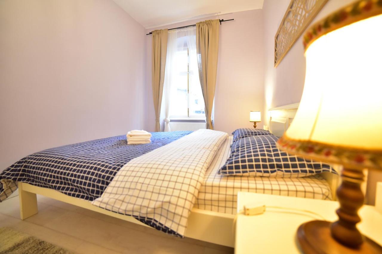 Flh - Anna'S Guest House Sibiu Bagian luar foto