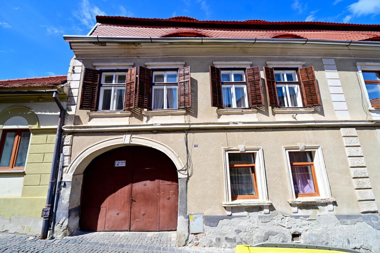 Flh - Anna'S Guest House Sibiu Bagian luar foto