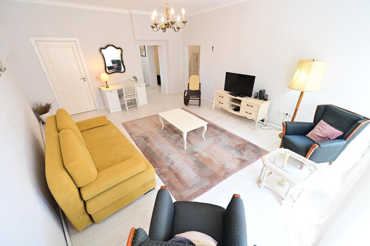 Flh - Anna'S Guest House Sibiu Bagian luar foto