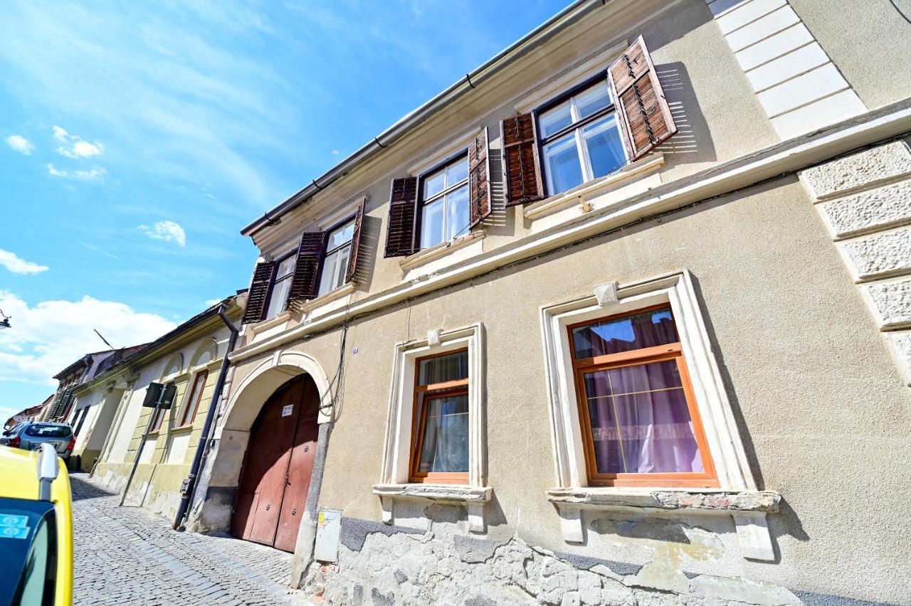 Flh - Anna'S Guest House Sibiu Bagian luar foto
