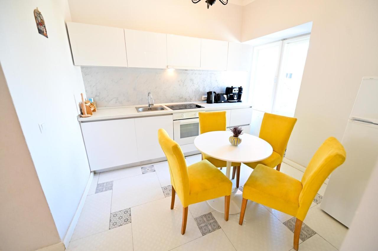 Flh - Anna'S Guest House Sibiu Bagian luar foto