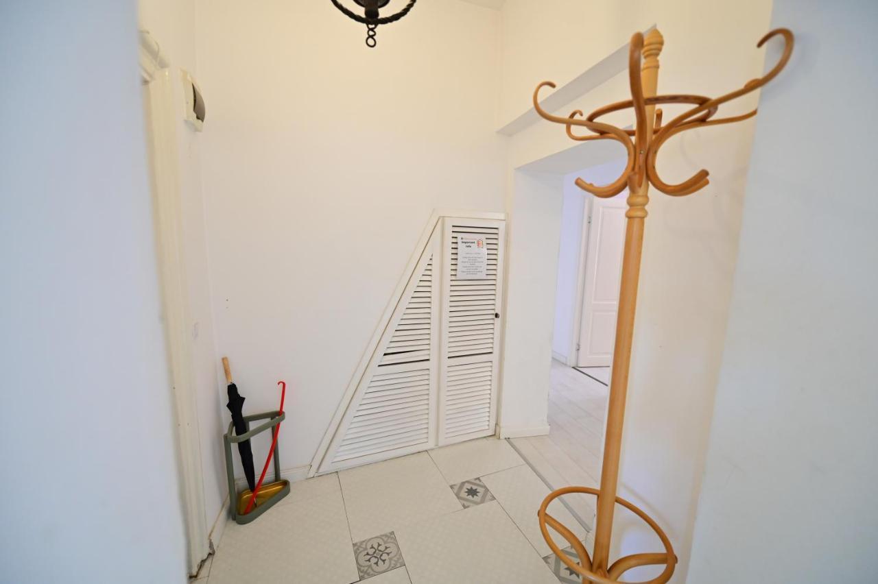 Flh - Anna'S Guest House Sibiu Bagian luar foto