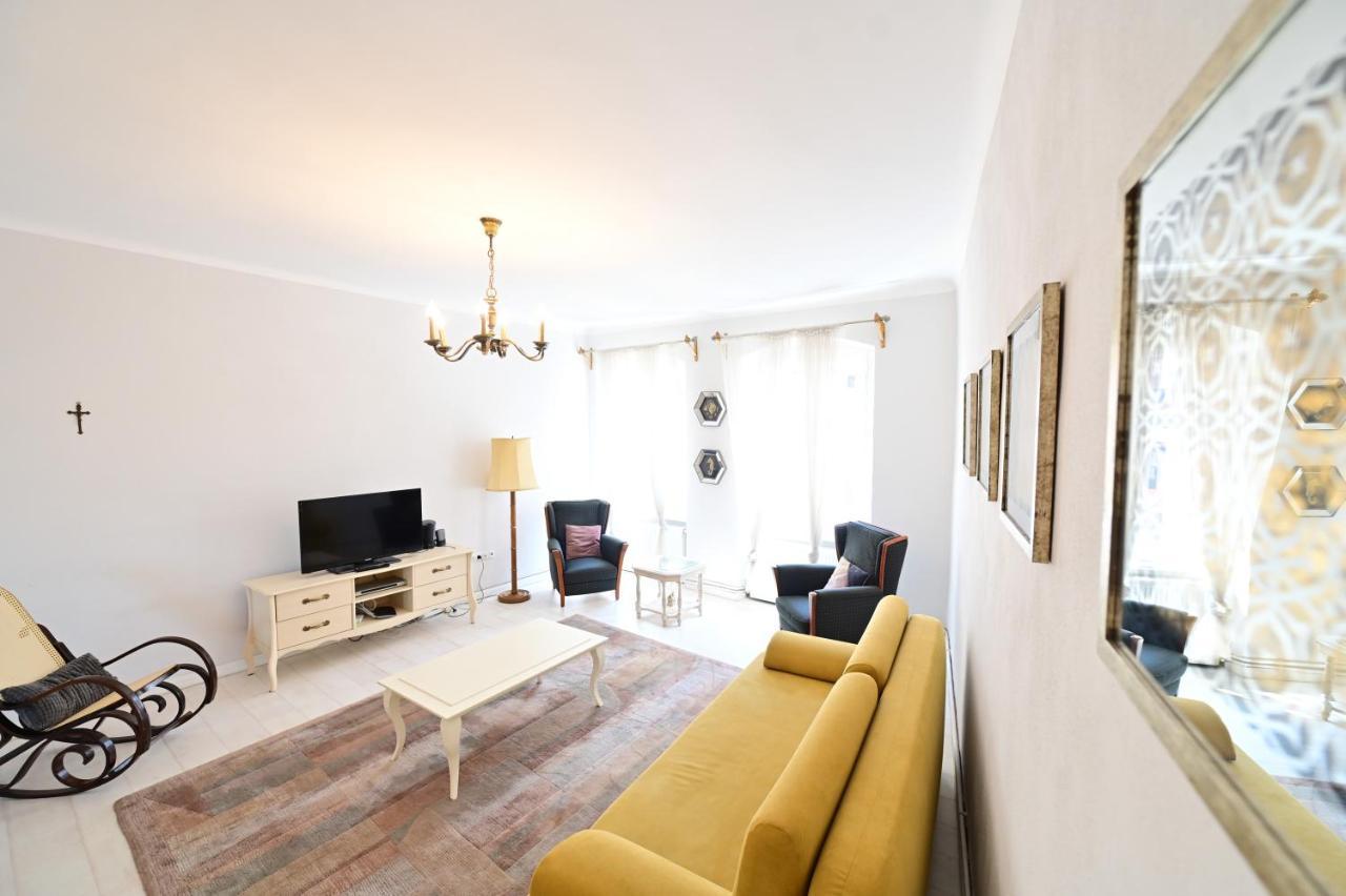 Flh - Anna'S Guest House Sibiu Bagian luar foto